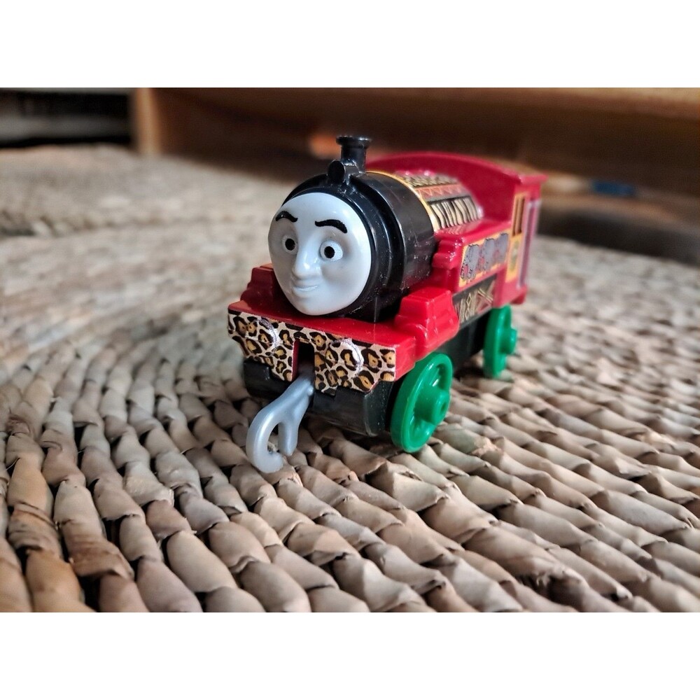Thomas and Friends Victor 2018 Guillane  Miniature Train Car